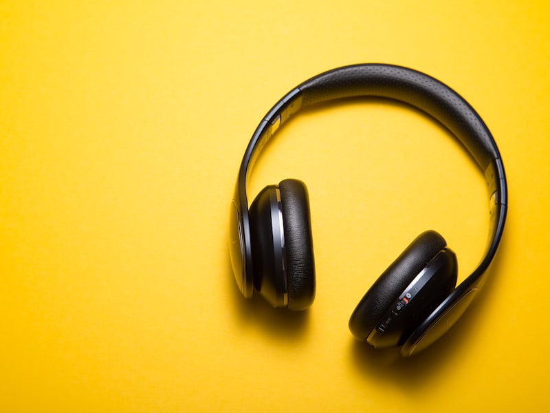 Wireless Bluetooth Headphones — Featured